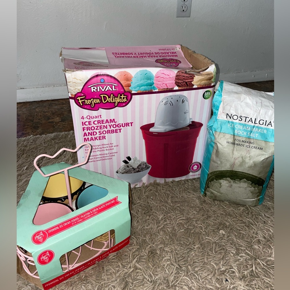 Ice Cream/Sorbet maker + ice cream server + rock salt